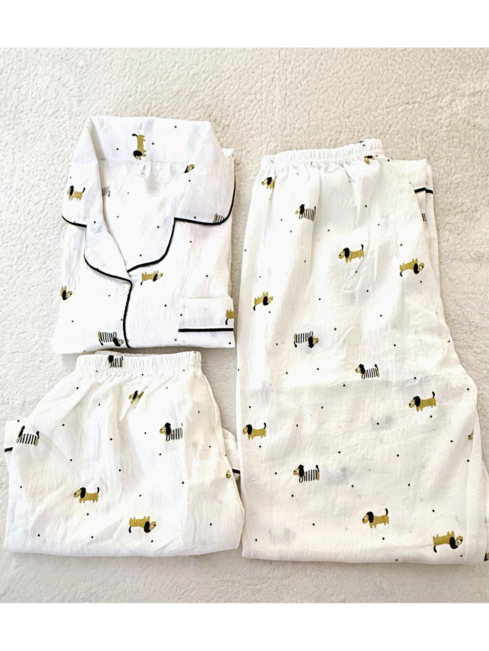 Women’s Dog Print 3 Piece Pajama Set Size M Top Shorts Pants White